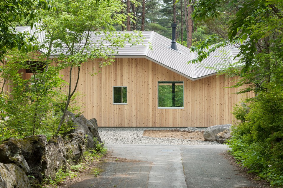 002 Shed Roof House by Hiroki Tominaga – Atelier (7)