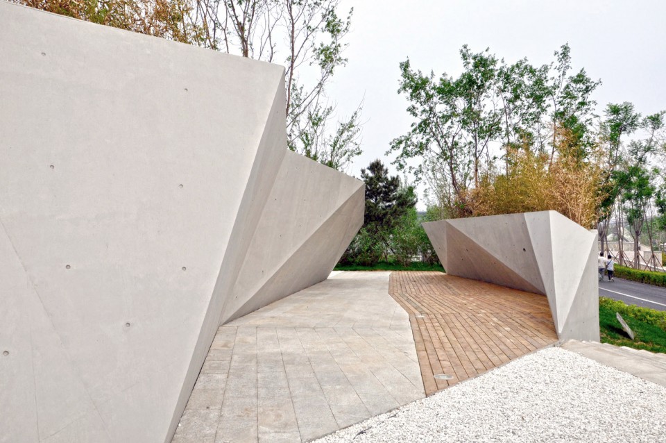 006 Sunken garden by Plasma Studio - Local plating sprouting