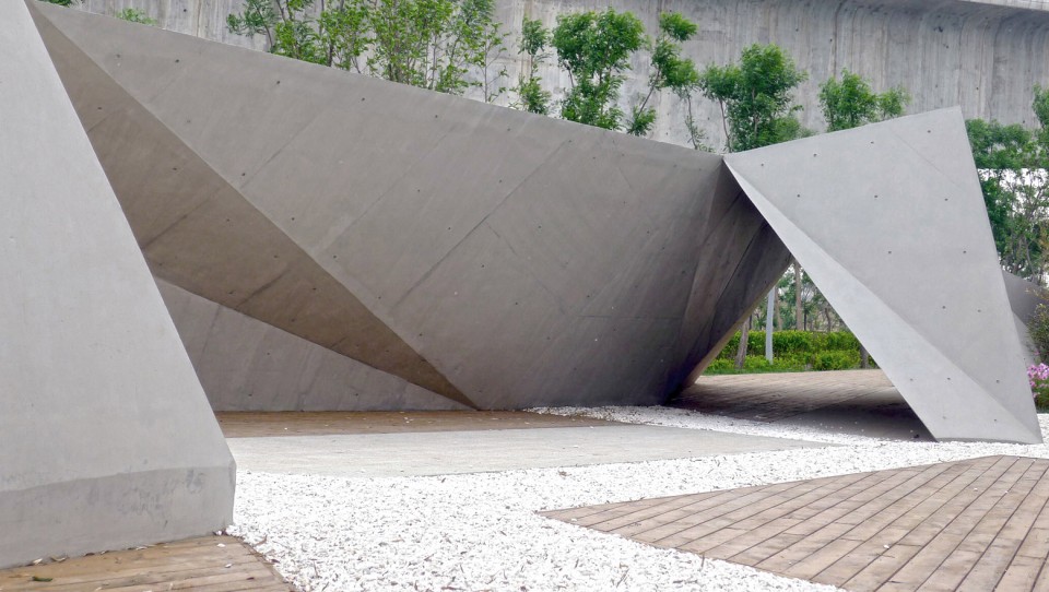 008 Sunken garden by Plasma Studio - Surface unfolding