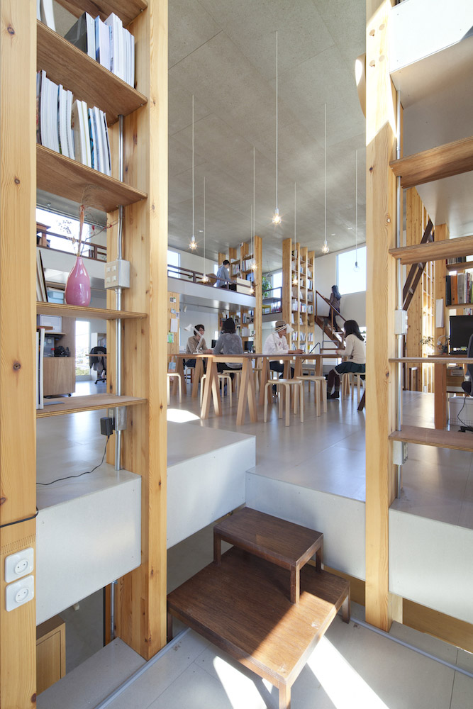 Pillar Grove by Mamiya Shinichi Design Studio (8)
