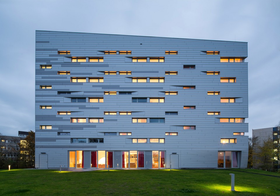 004- FAMILY HOUSE SANKT AUGUSTIN by GRAFT