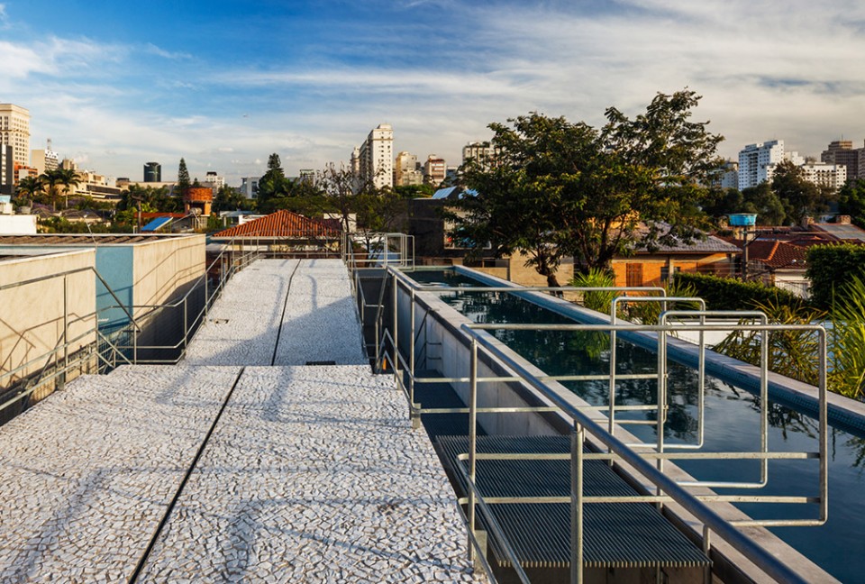 006-Weekend House in Downtown São Paulo by spbr arquitetos
