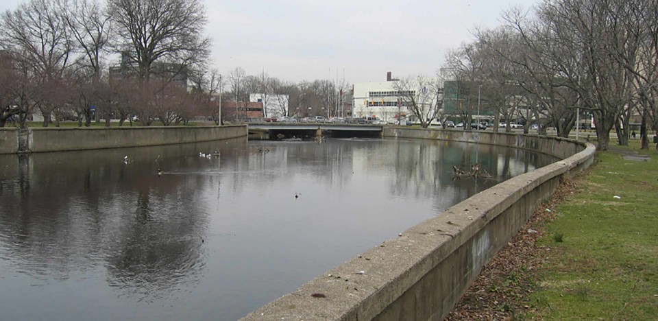 003-Mill River Park and Greenway by OLIN MillRiver02