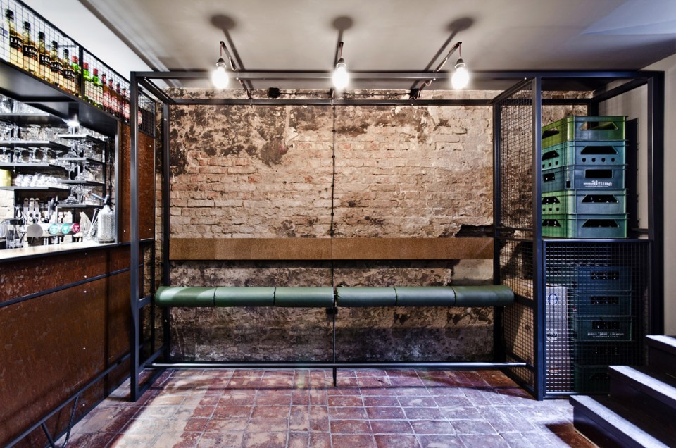 004-Źródło.bar by Adam Wiercinski Architekt