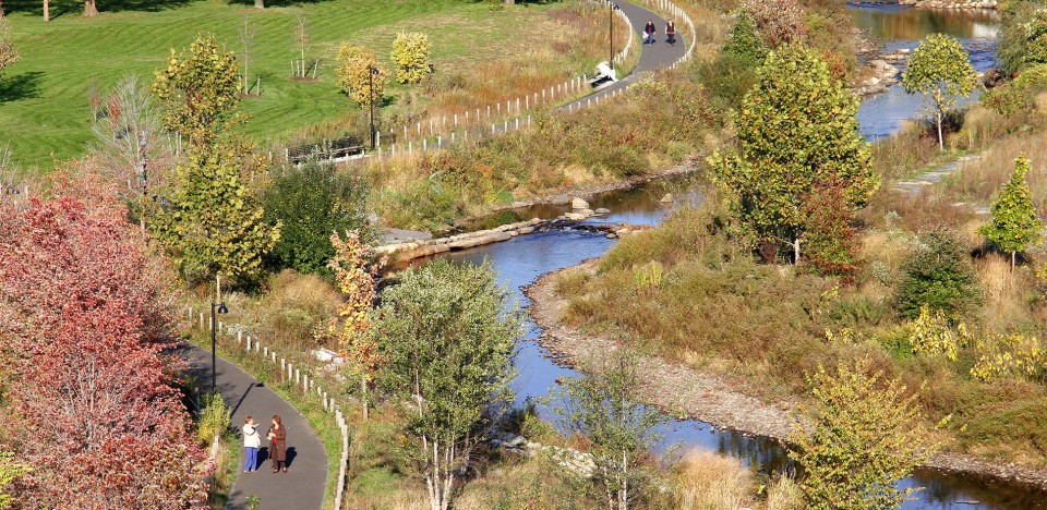 008-Mill River Park and Greenway by OLIN MillRiver07