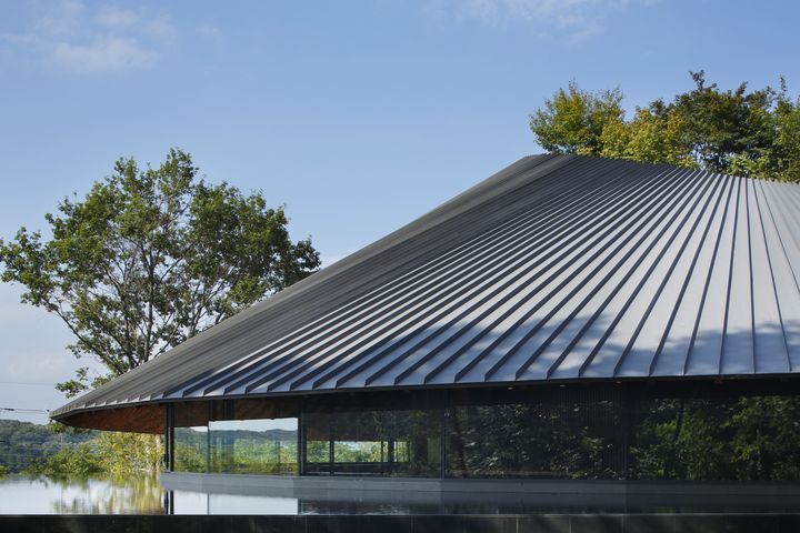 009-Sayama Lakeside Cemetery Community Hall by Hiroshi Nakamura & NAP