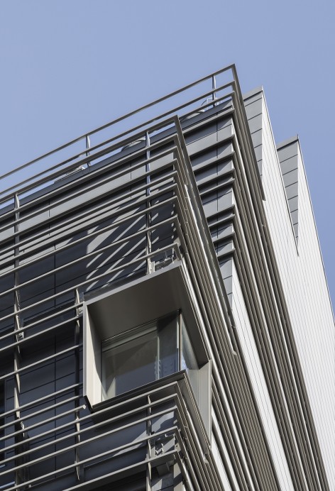 018-120 allen street by Grzywinski + Pons