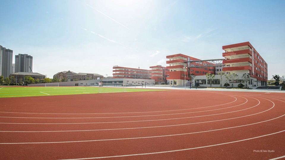 02 View from the Sports Field Hefei No.45 Middle School by VolumeOne