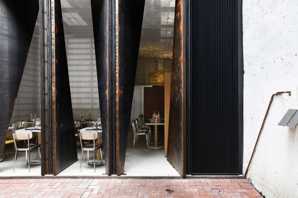 03_designsystems_tuve-silverroom_D