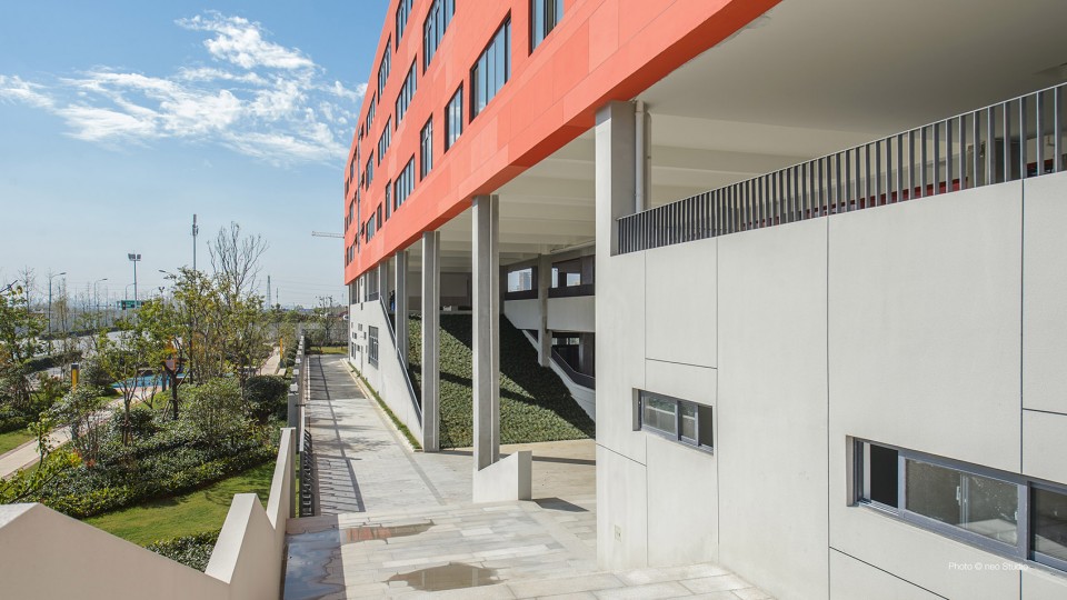 17 Southwest Green Slope Hefei No.45 Middle School by VolumeOne