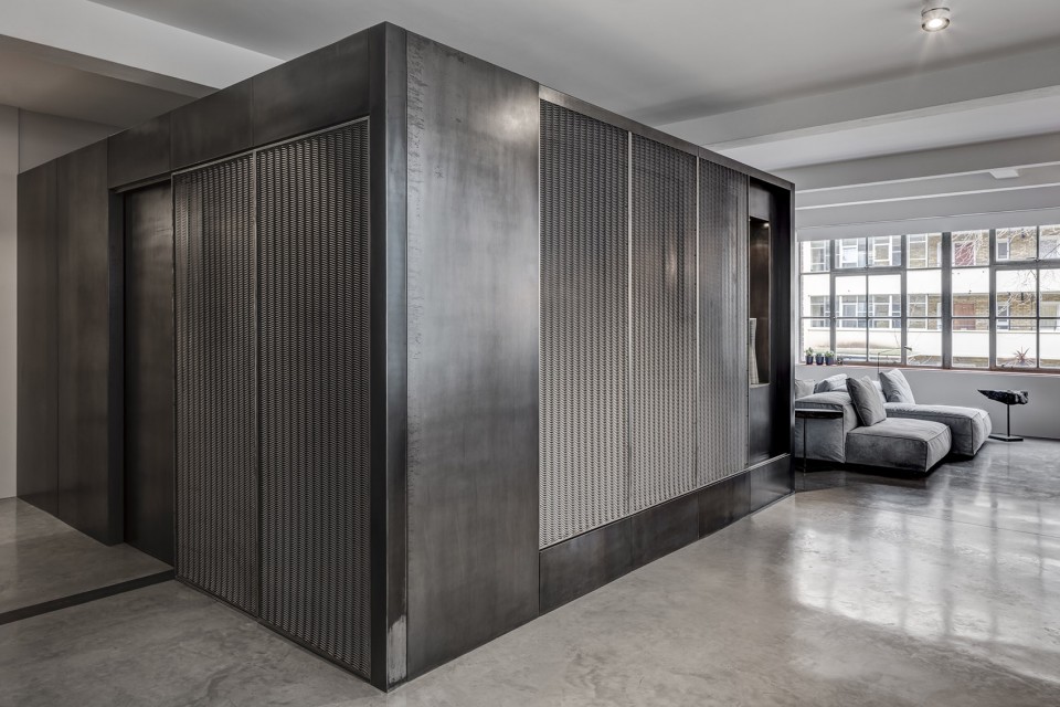 010-Theatrical Apartment by APALONDON