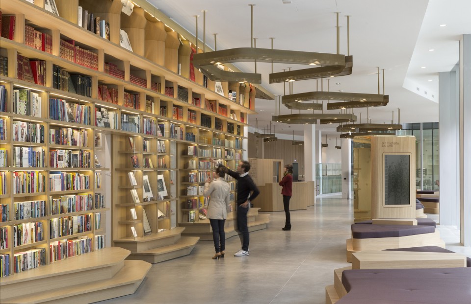 017-Hachette by Jacques Ferrier Architectures