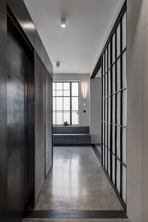 032-Theatrical Apartment by APALONDON