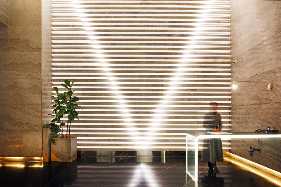 03_1F_Main Entrance丨入口 V+ Lounge by the West Lake by Studio Waffles and LYCS Architecture