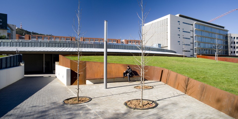 1 Access area of Campus Nord at UPC University by taller 9s arquitectes photo8