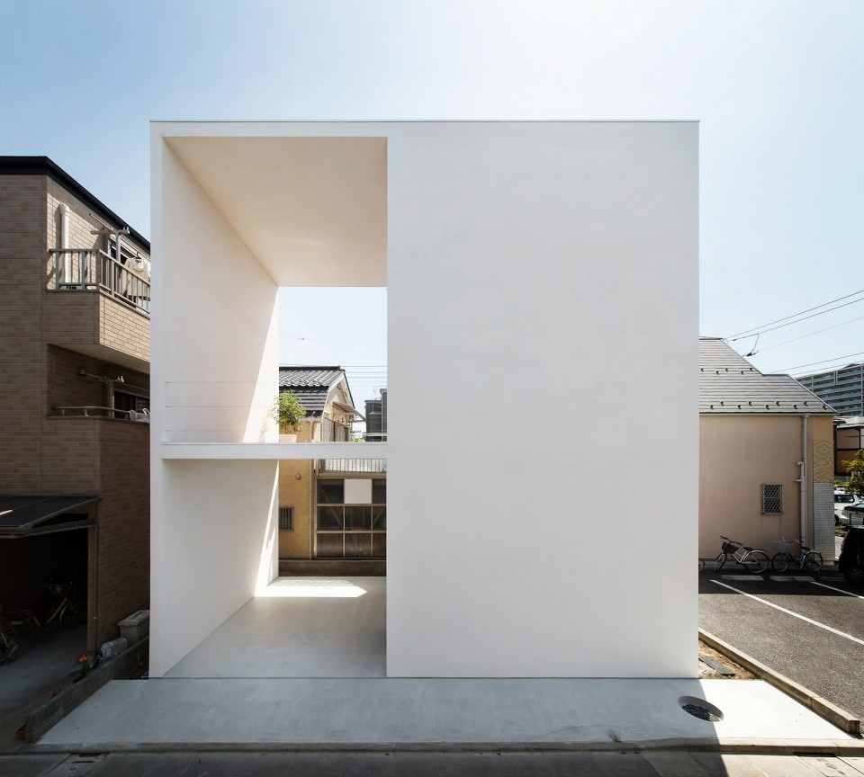 1- LHBT_001kl15m Little House with a Big Terrace by Takuro Yamamoto Architects