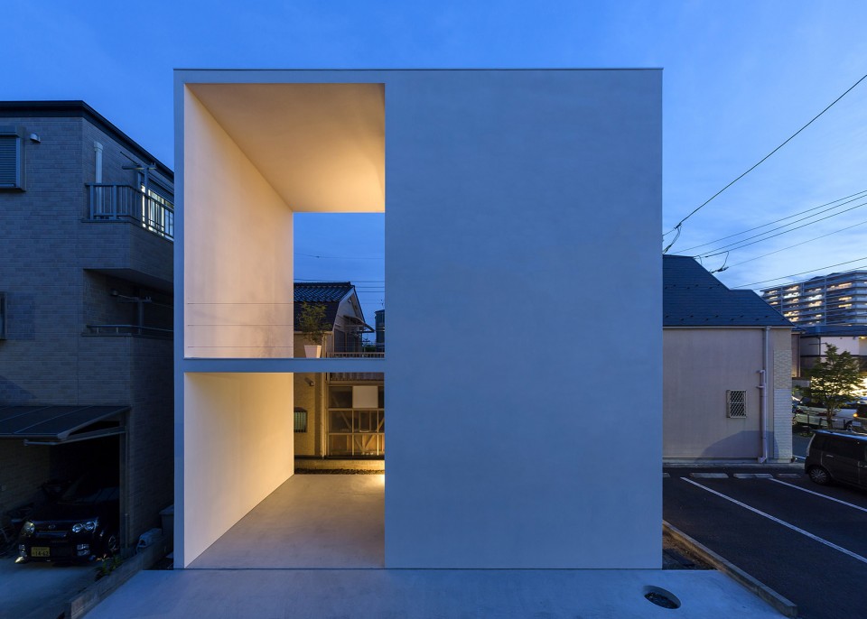 1- ichinoe_m_05kk Little House with a Big Terrace by Takuro Yamamoto Architects
