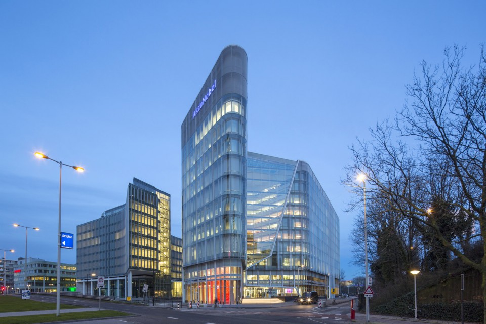 4 0 12-groupa-AkzoNobel_exterior_Frank Hanswijk