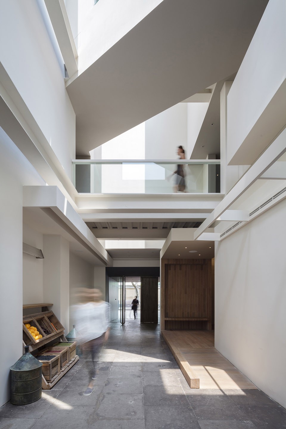 006-Living Room by Tsao & McKown Architects