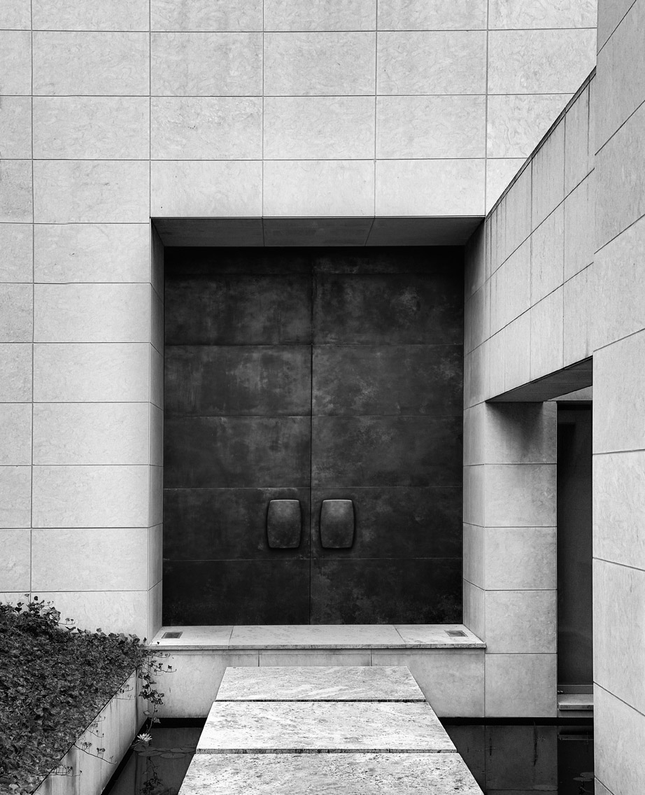 007-ds house