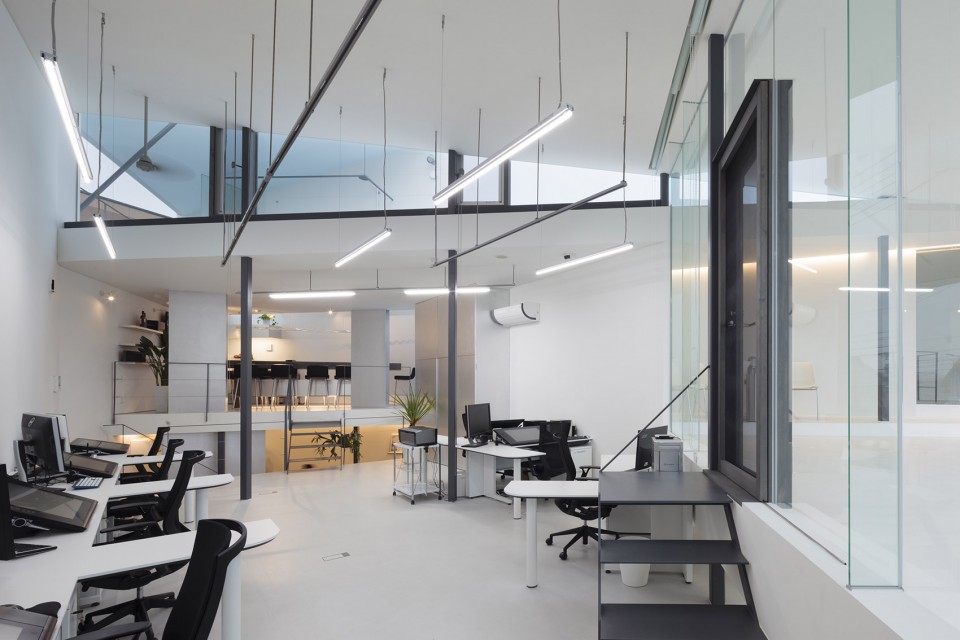 008-Accidental Office by Blues Design Office