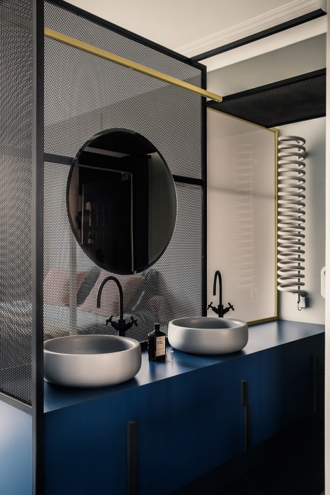 016-FRENCH METAL RACK by UDA architects