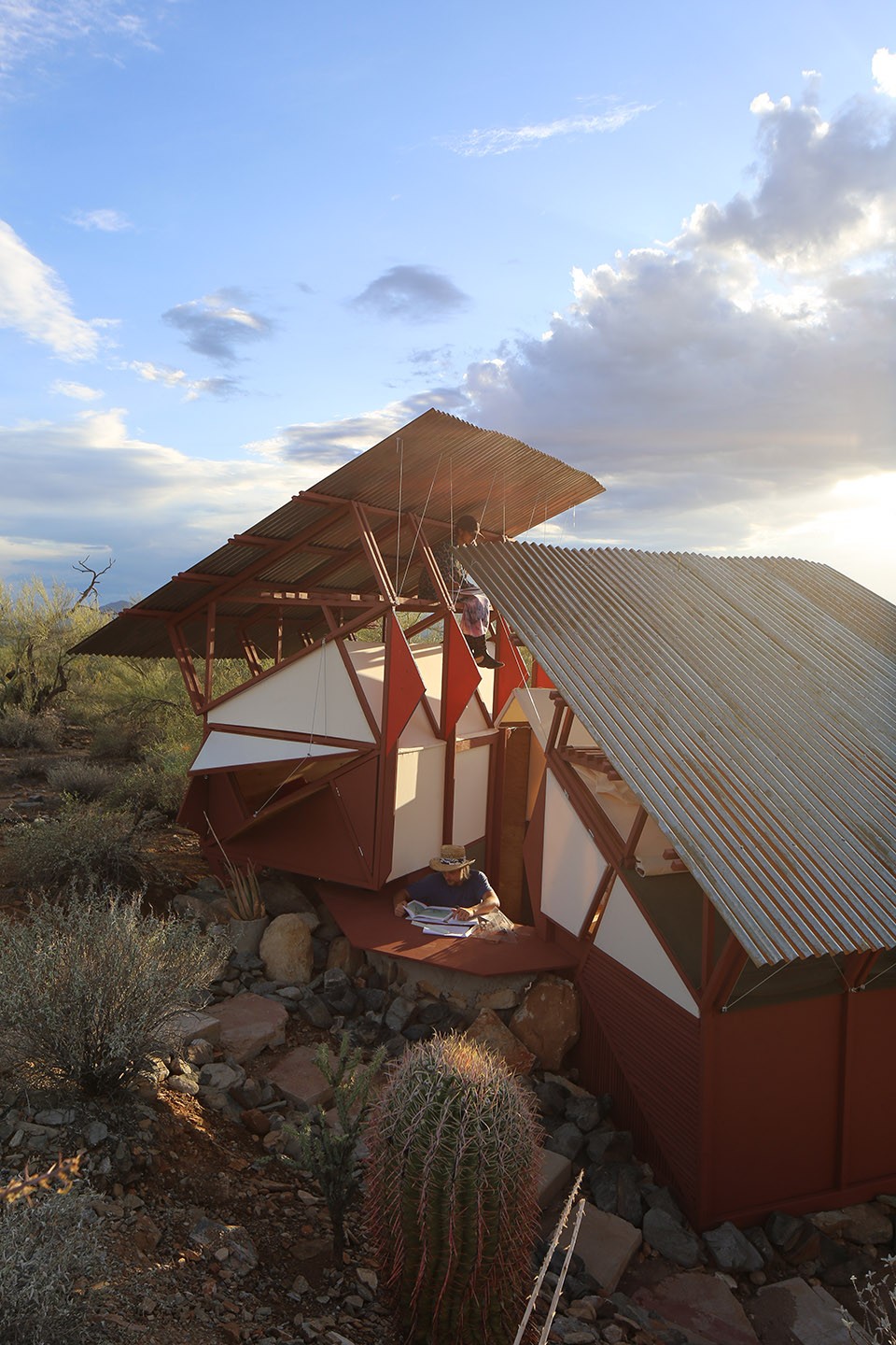 002-Little shelters by collaborative design and build studio, Frank Lloyd Wright School of Architecture