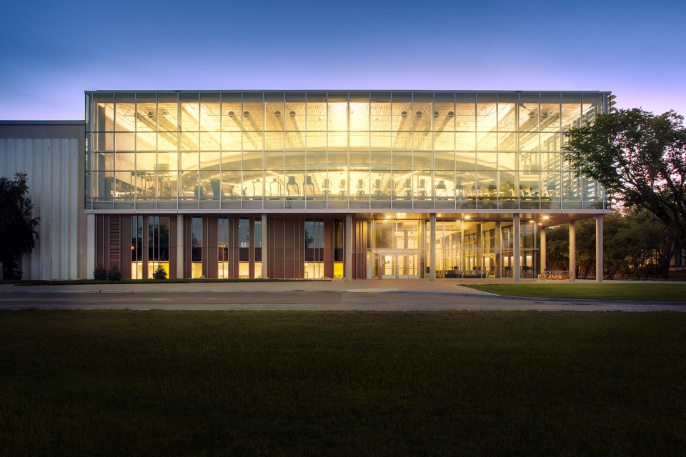 003-Active Living Centre by Cibinel Architects Ltd + Batteriid Architects