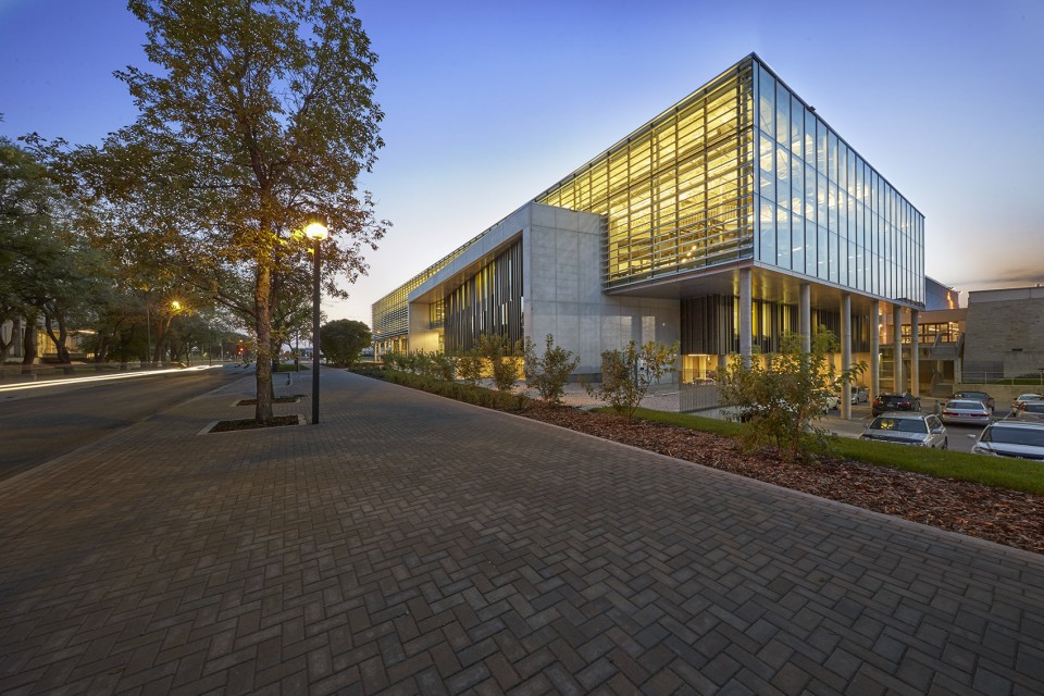 004-Active Living Centre by Cibinel Architects Ltd + Batteriid Architects