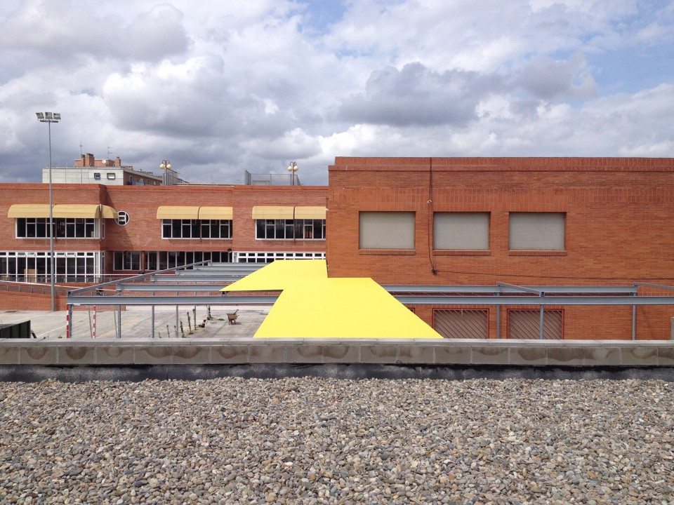 006-Solar school in Vilanova i la Geltrú by AIXOPLUC