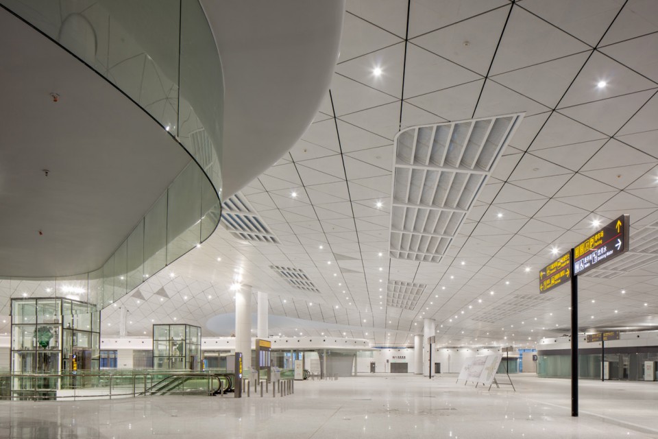 016-Terminal 2 and Ground Transportation Center of Zhengzhou Xinzheng International Airport by CNADRI