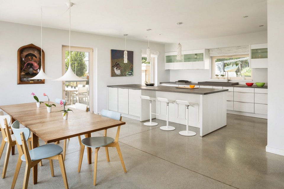 017-Quincy Bay Residence by Go Logic