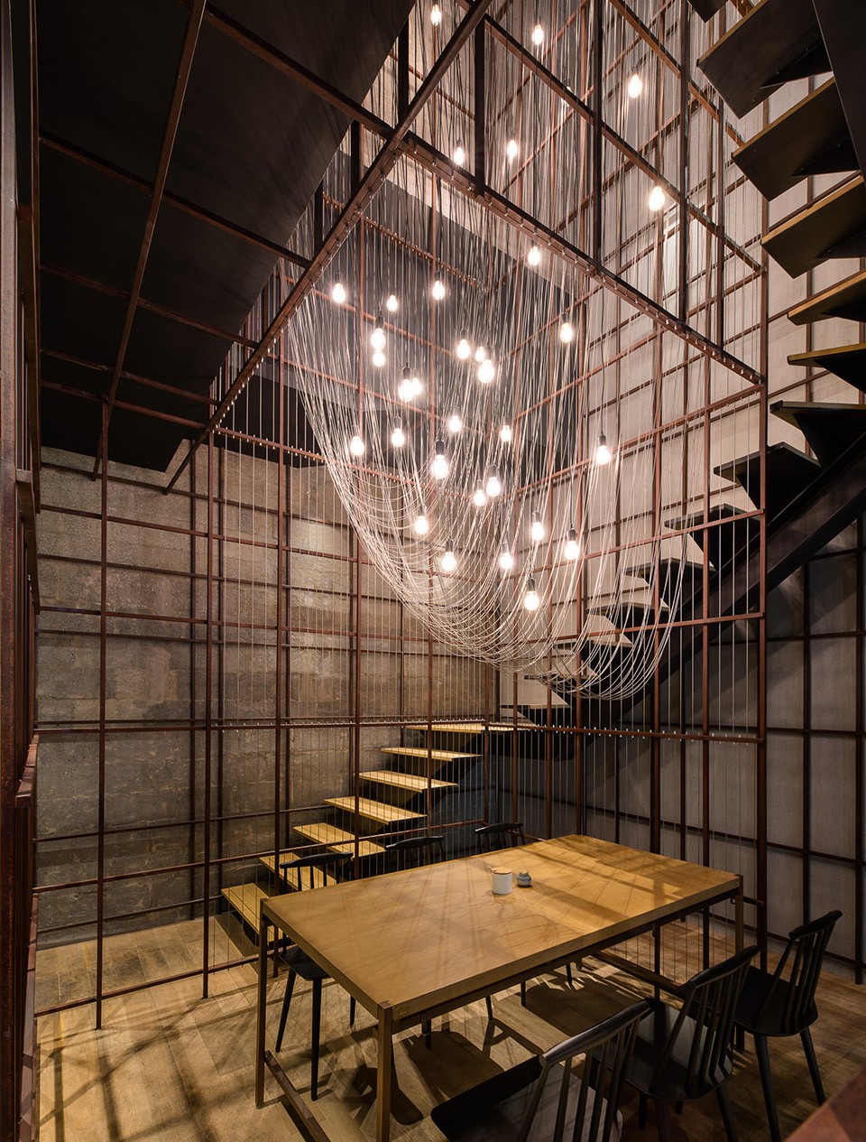 1 _LUK01_FOR WEB_2400 Noodle Diner Sanlitun SOHO, Beijing by Lukstudio