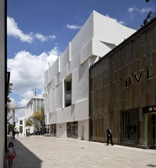 006-Dior Miami Facade by BarbaritoBancel Architects