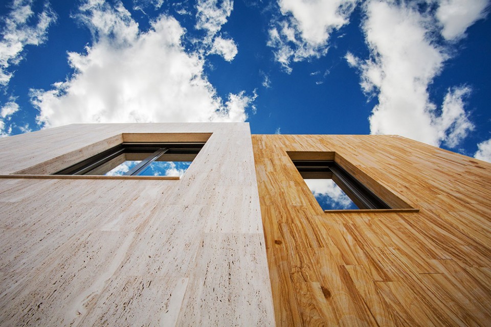 006-House R+ by OOIIO Architecture