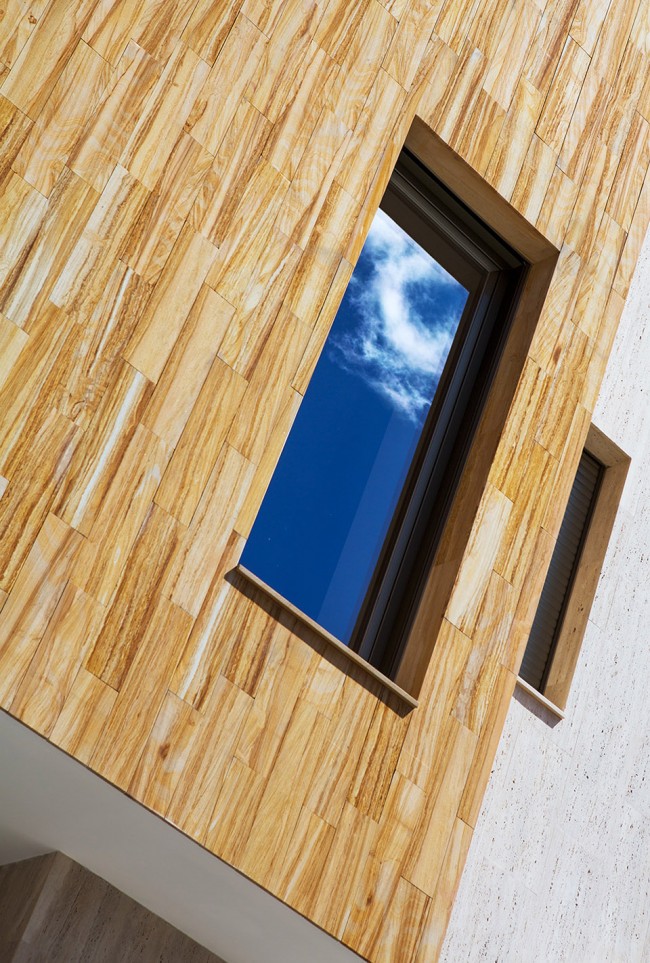 007-House R+ by OOIIO Architecture