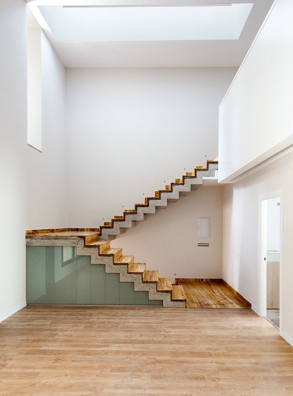 008-House R+ by OOIIO Architecture