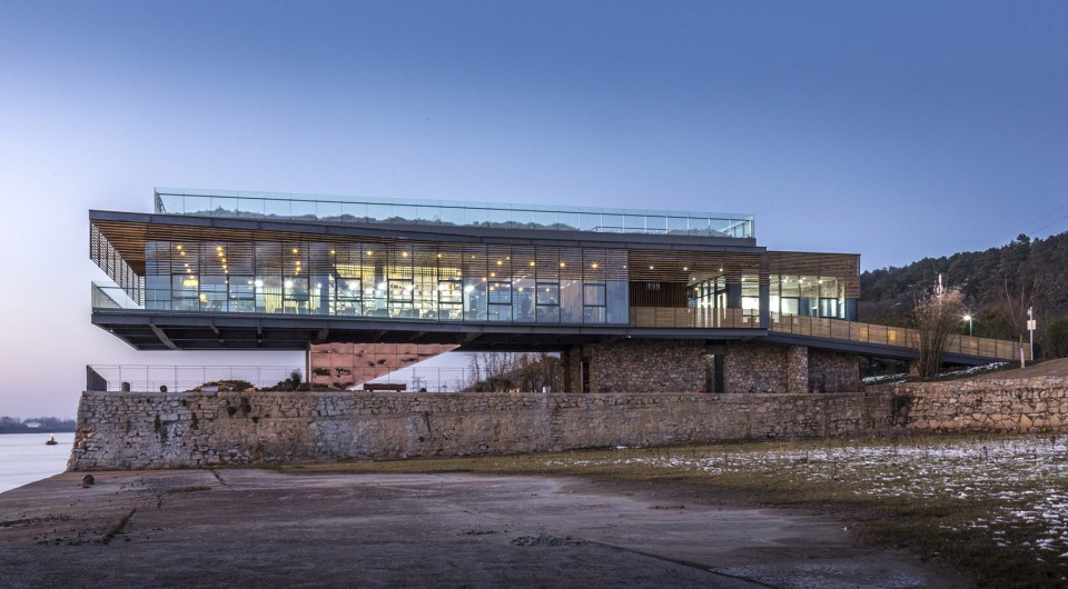 008-Library at the Wharf by ATA
