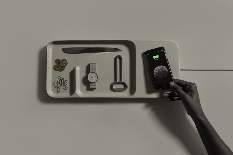 001-Charge Tray by
Layer Bitossi Ceramiche