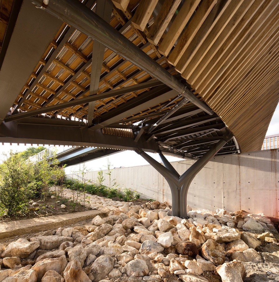 008-The Claude Bernard Overpass by DVVD architects
