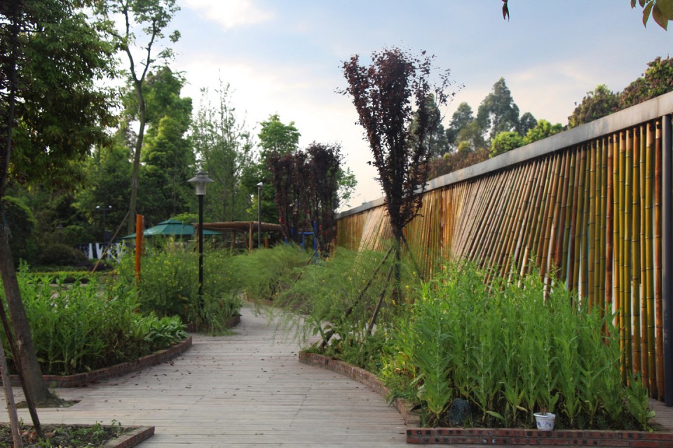 20.(@杨保新)Bamboo Garden by Atelier REP