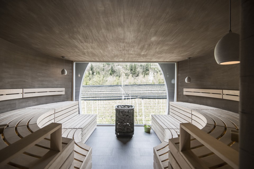 001-Applesauce by network of architecture