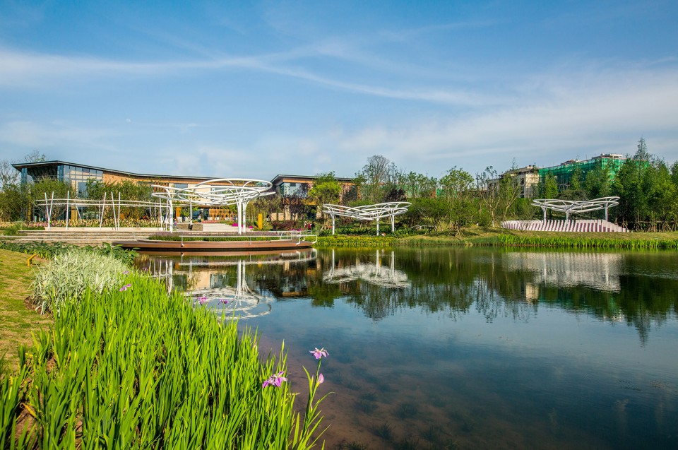 001-Chongqing Lakefront Community Park by eLandscript