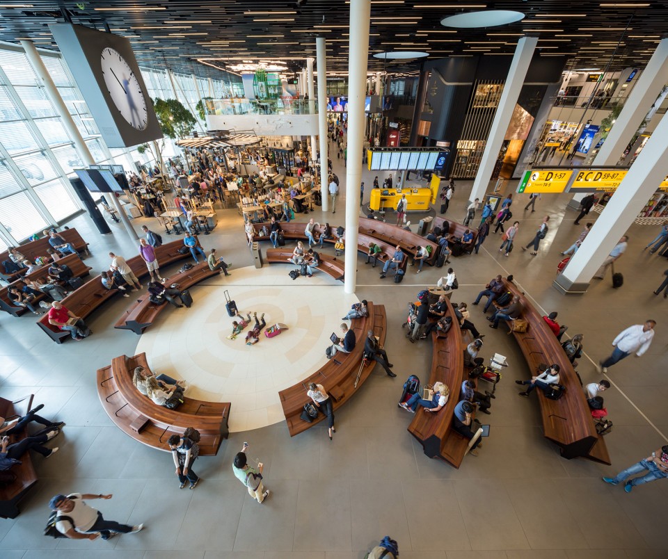 Schiphol Lounge 2