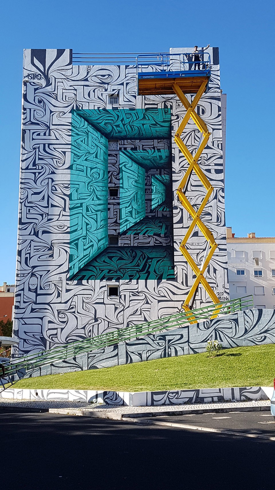 003-graffiti by astro
