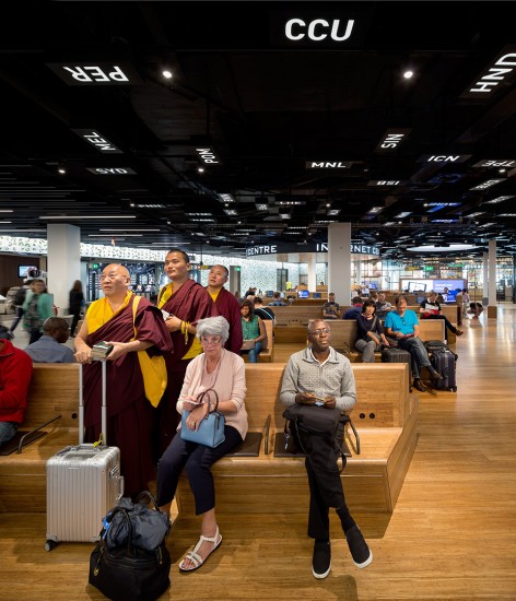 Schiphol Lounge 2
