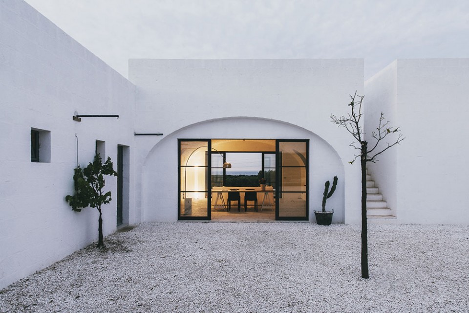 027-Masseria Moroseta by Andrew Trotter