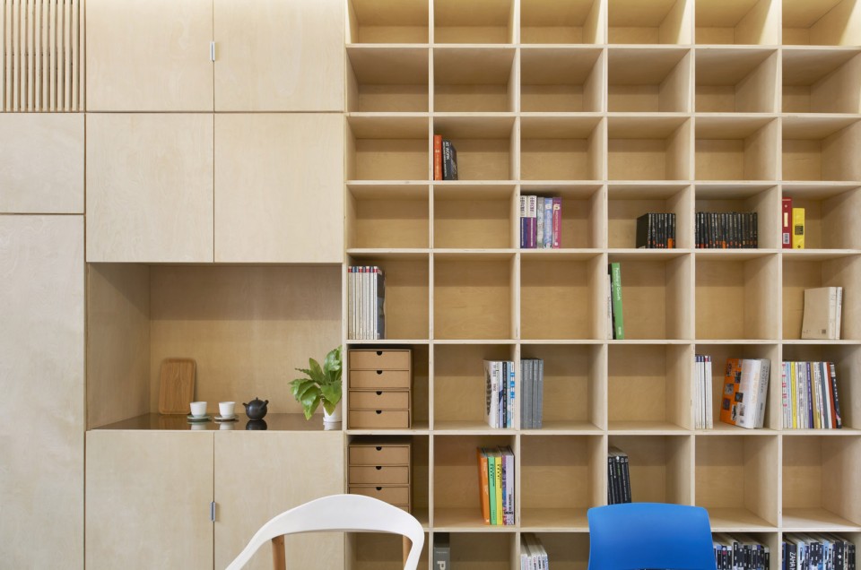 B.L.U.E.-08- office