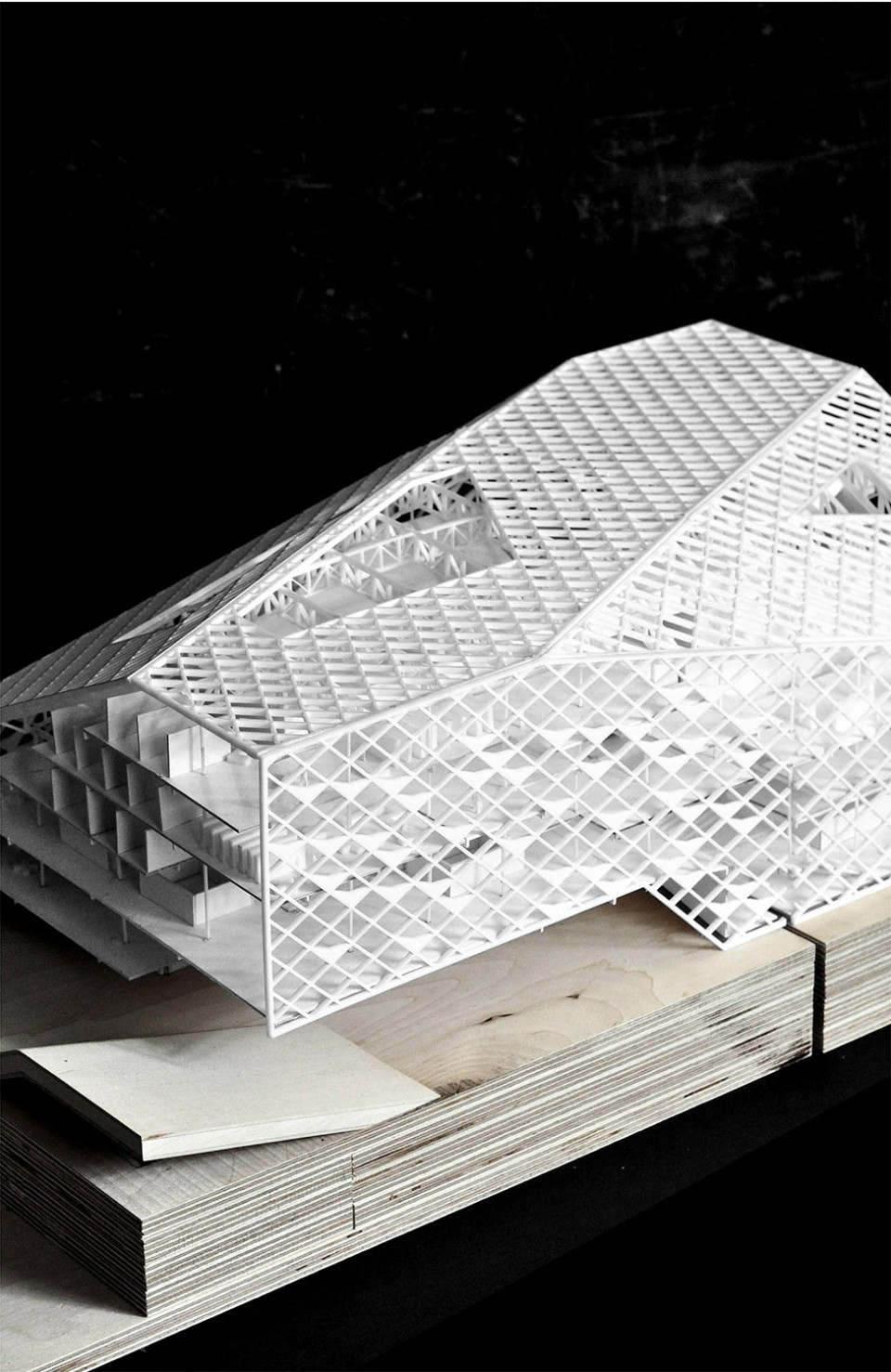 oversea 43_studio portfolio spreads-00-07_2
