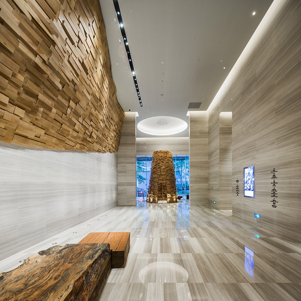 006- R&F Yingkai Square mixed-use tower by Goettsch Partners